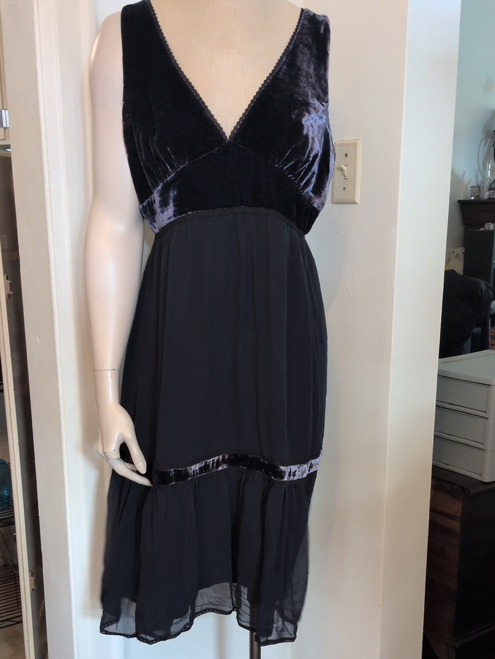BCBGMaxAzria Dress Lined In Real Silk, Vintage